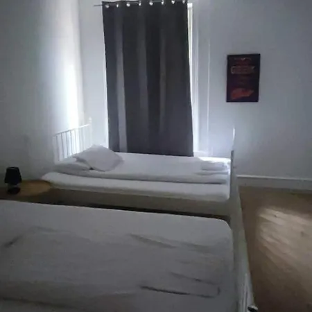 Mi Casa Es Su Casa * ציריך